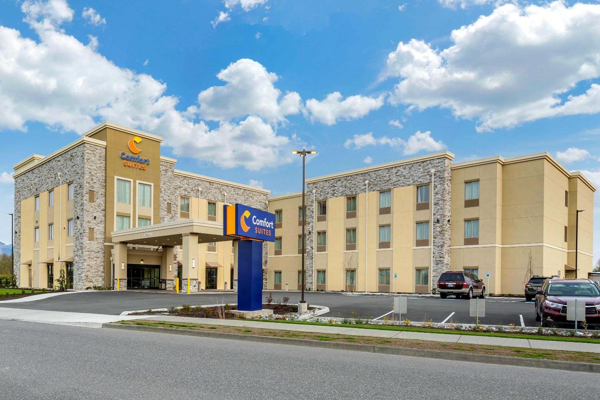 Comfort Suites Burlington Near I-5 Экстерьер фото