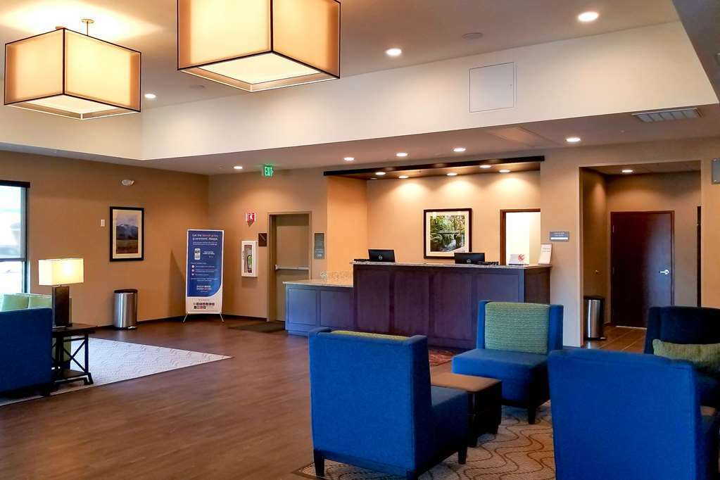 Comfort Suites Burlington Near I-5 Интерьер фото