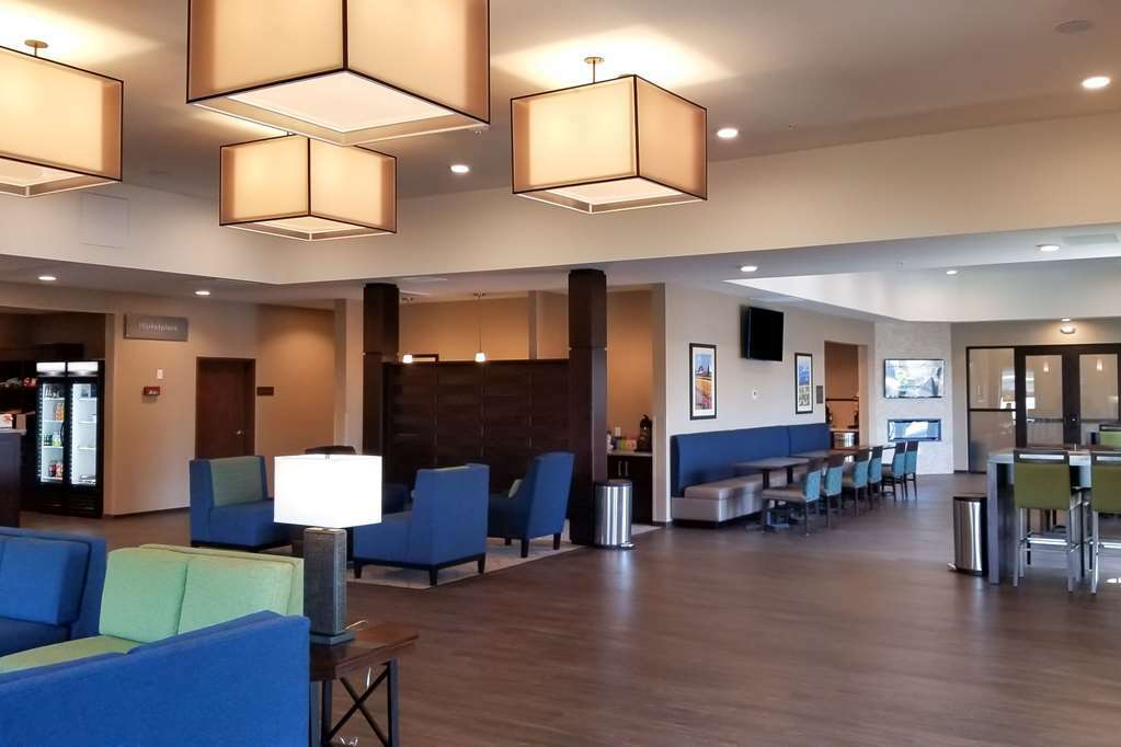 Comfort Suites Burlington Near I-5 Интерьер фото