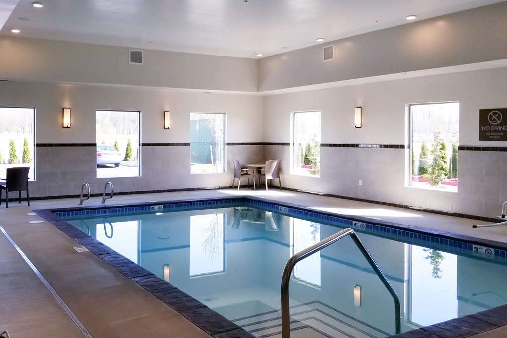 Comfort Suites Burlington Near I-5 Удобства фото